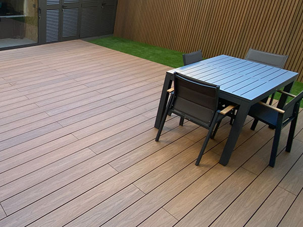 tarima-ecologica-madera-sintetica 1